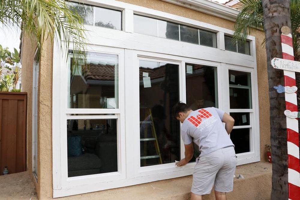 From Drab to Fab: How Window Replacements Transform Any Room