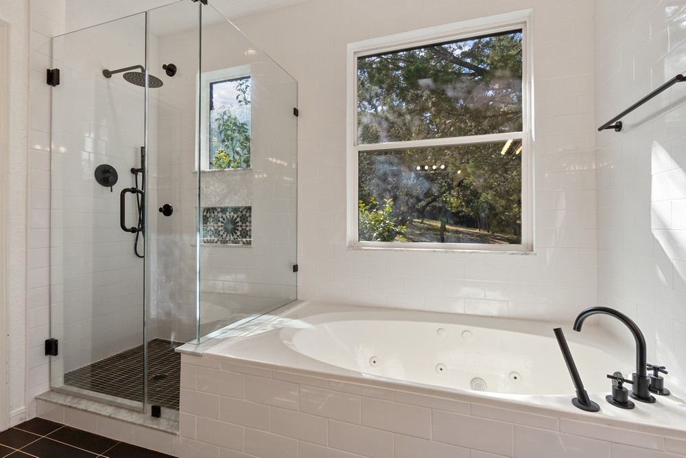 The Best Replacement Windows for Your Bathroom
